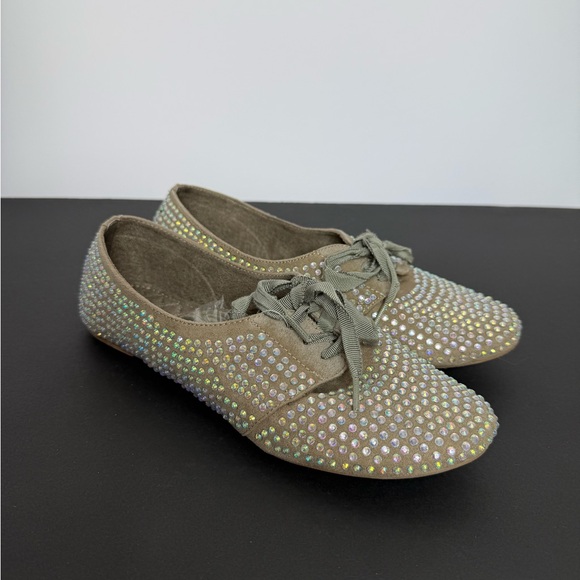 Elegant Rhinestone-Embellished Women's Shoes - Picture 1 of 6